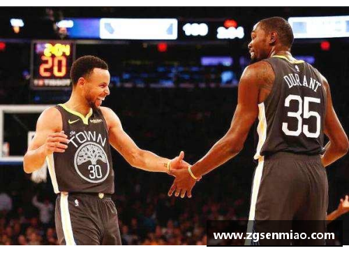 八戒体育官网NBA助攻王：杜兰特16次，詹姆斯19次，库里和哈登的惊艳表现如何？ - 副本